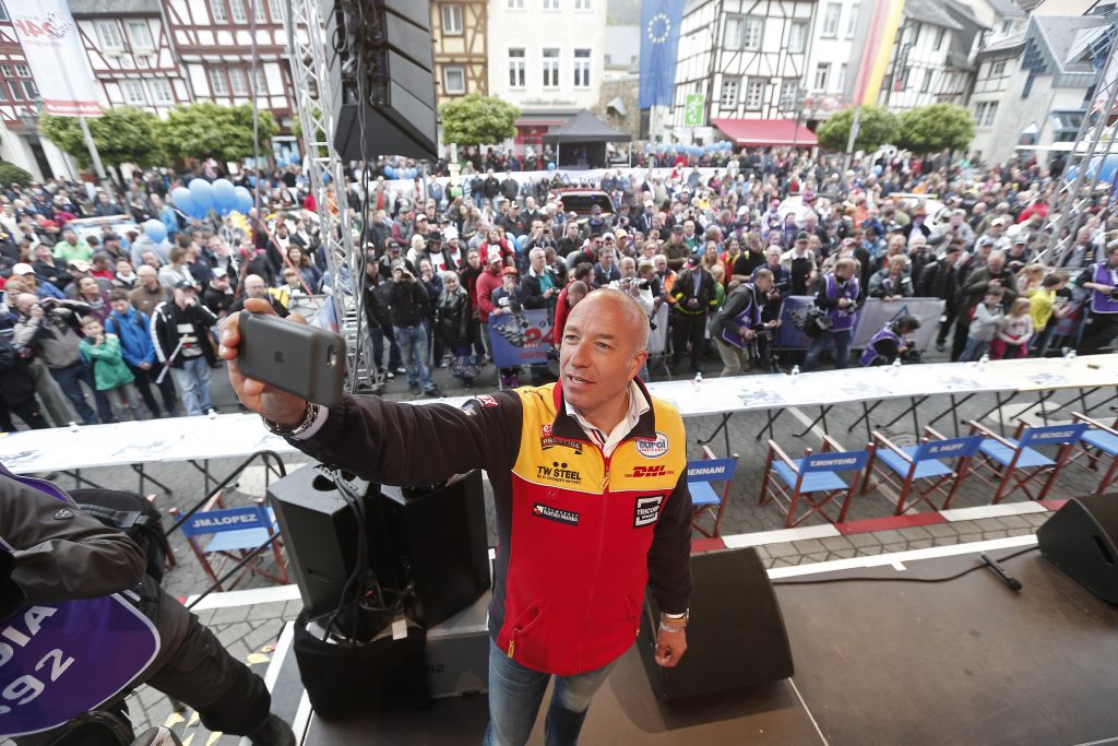 Boek Tom Coronel via Sprekersbureau Homerus